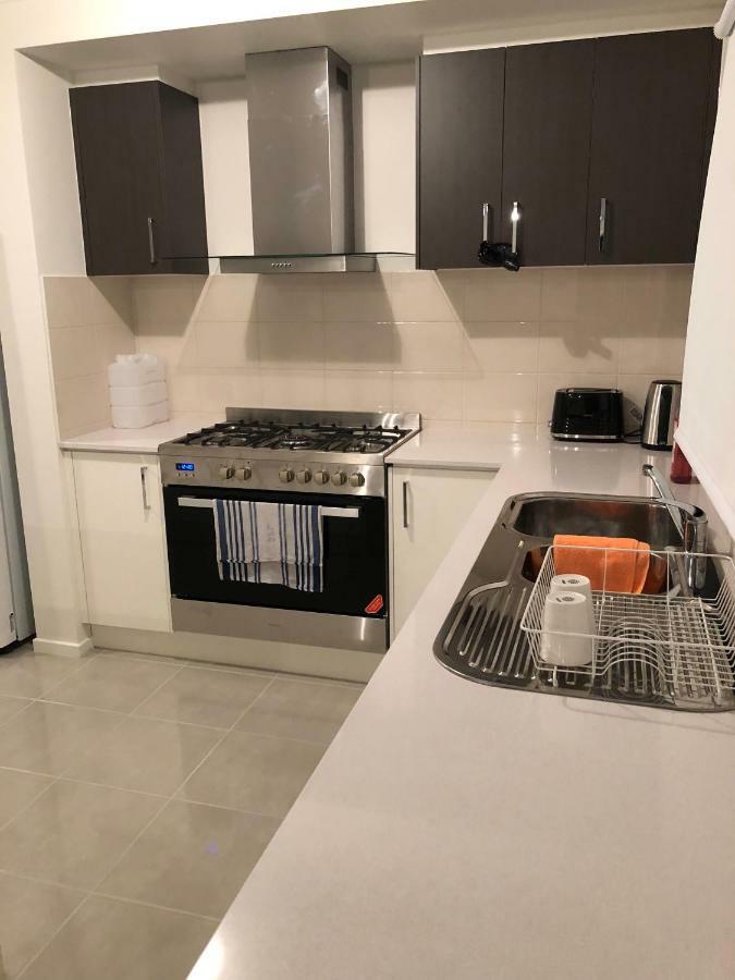 Apple House Tarneit North Appartamento Esterno foto