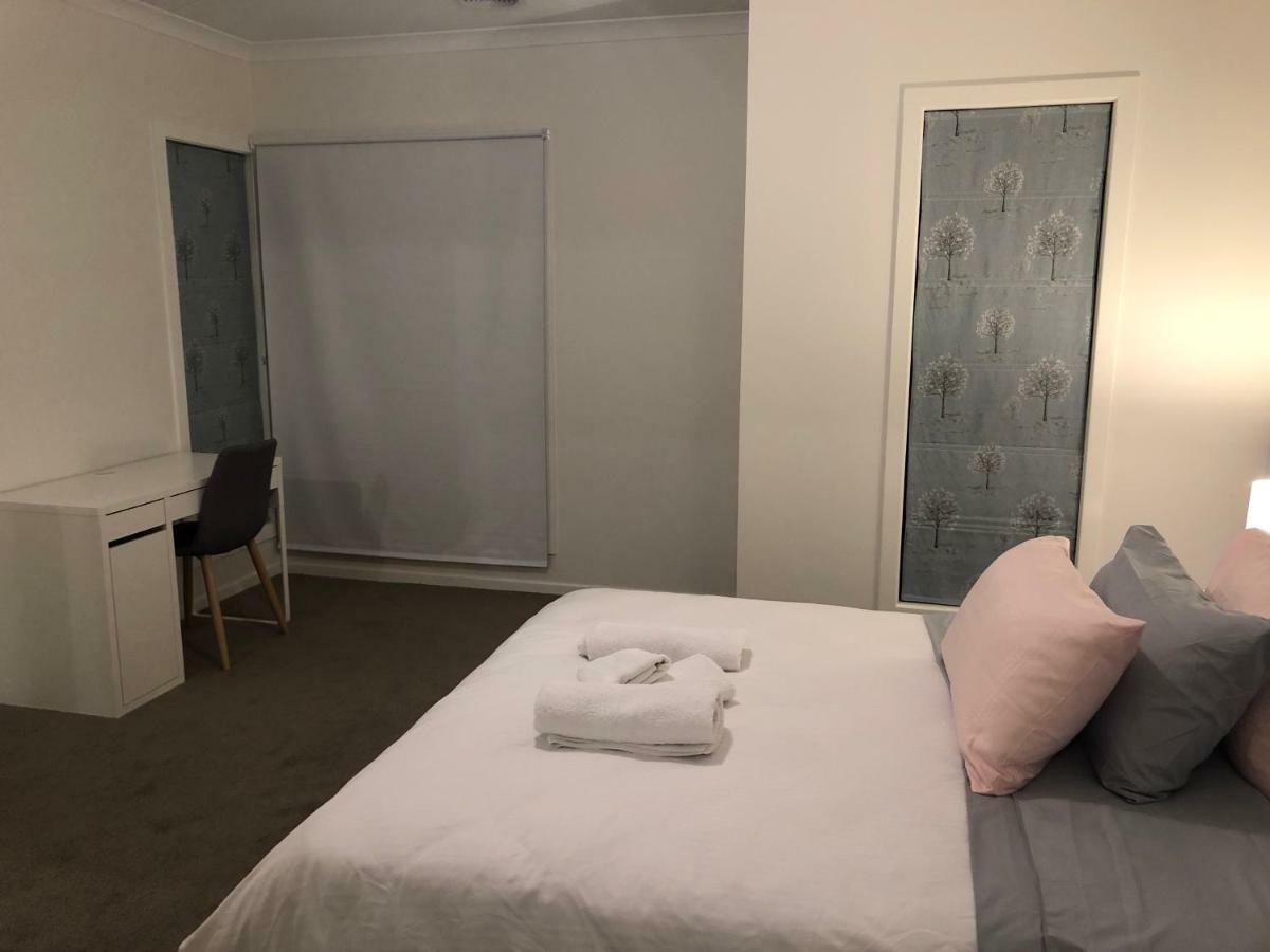 Apple House Tarneit North Appartamento Esterno foto